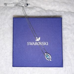 Silver Swarovski Necklace NWT